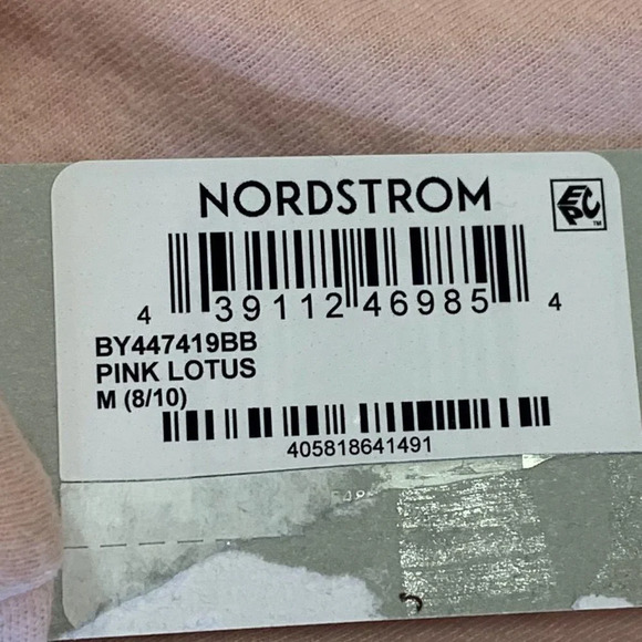 Nordstroms Girls Classic Crew Neck Short Sleeve Classic Pocket T-Shirt SZ M NWT - Picture 5 of 11
